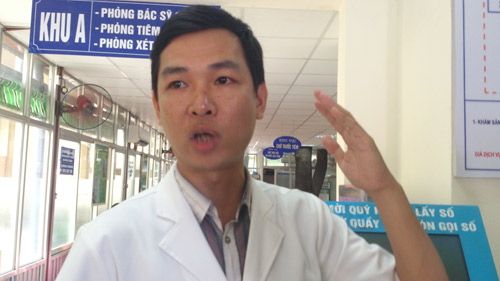 H&agrave; Nội &ldquo;ch&aacute;y&rdquo; vắc xin dịch vụ - 2