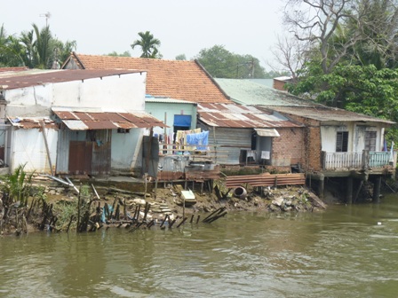 Nguy cơ sạt lở cao tại khu vực k&ecirc;nh Thanh Đa (Q.B&igrave;nh Thạnh)