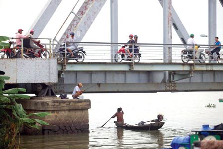 Cầu B&igrave;nh Lợi cũ