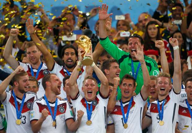 ĐT Đức l&ecirc;n đỉnh thế giới