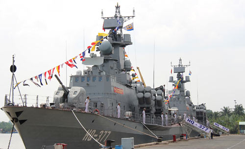 Cận cảnh 2 t&agrave;u ph&aacute;o-t&ecirc;n lửa đầu ti&ecirc;n do Việt Nam đ&oacute;ng - 1