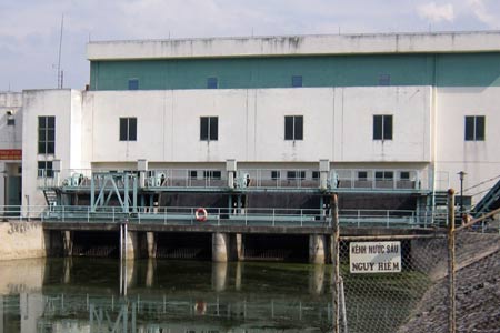 Nh&agrave; m&aacute;y xử l&yacute; r&aacute;c Hải Bối nơi ph&aacute;t hiện sự việc