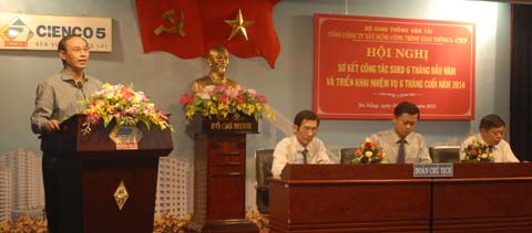 Thứ trưởng L&ecirc; Đ&igrave;nh Thọ ph&aacute;t biểu tại hội nghị.