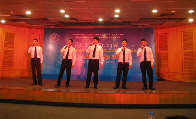 Nhiều ng&agrave;nh đ&atilde; chuẩn bị những tiết mục đặc sắc về ng&agrave;nh nghề của m&igrave;nh để tham gia cuộc thi