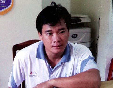 Đối tượng H&ugrave;ng tại trụ sở C&ocirc;ng an