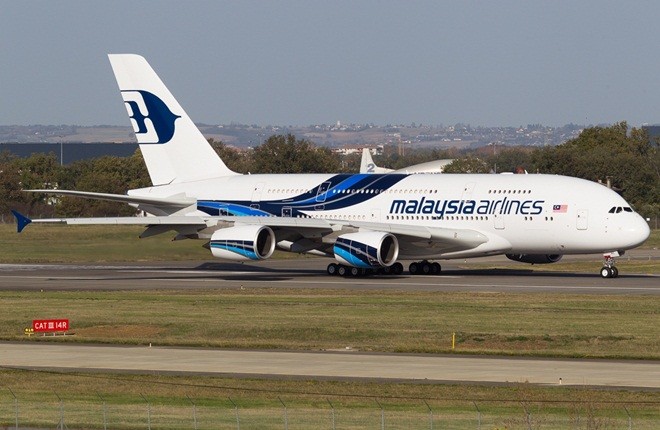 Ng&agrave;y 1/7/2012, MAS củng cố vị tr&iacute; l&agrave; một trong những h&atilde;ng h&agrave;ng kh&ocirc;ng h&agrave;ng đầu thế giới, khi đưa v&agrave;o khai th&aacute;c m&aacute;y bay Airbus A380-800 đầu ti&ecirc;n với đường bay từ Kuala Lumpur tới s&acirc;n bay London Heathrow, Anh. T&iacute;nh tới 1/2/2013, MAS c&oacute; 850 đường bay tại 150 quốc gia trong mạng lưới li&ecirc;n minh h&agrave;ng kh&ocirc;ng Oneworld.