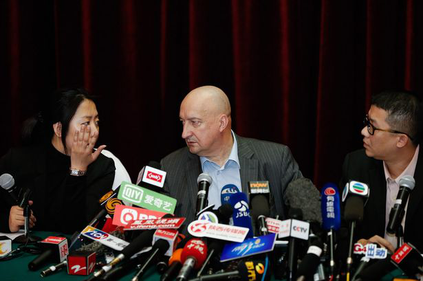 &Ocirc;ng Hugh Dunleavy - Gi&aacute;m đốc thương mại của Malaysia Airlines.png