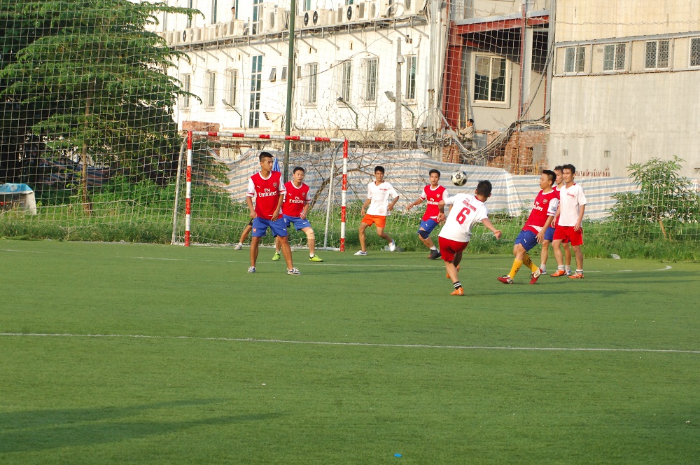 B&aacute;o Giao th&ocirc;ng &aacute;o trắng vất vả vượt qua Ban QLDA 1