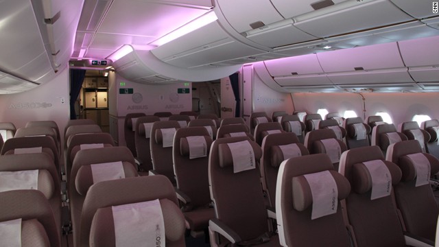 Khoang h&agrave;nh kh&aacute;ch hạng thường