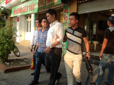 Đối tượng Nguyễn Mạnh Tường bị bắt giữ. Ảnh: Lê Dương.