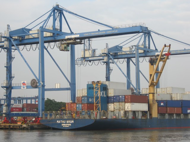 Nhiều doanh nghiệp khai th&aacute;c cảng mong muốn được nhanh ch&oacute;ng &aacute;p mức gi&aacute; s&agrave;n dịch vụ cảng biển tại Hải Ph&ograve;ng, TP.HCM