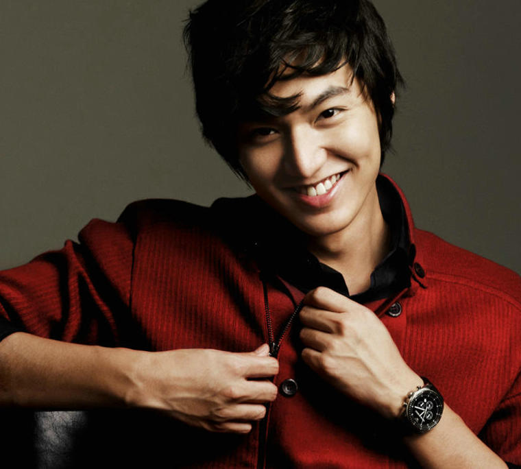 Lee Min Ho l&agrave; đại diện cho một thương hiệu gi&agrave;y nữ của Italia 