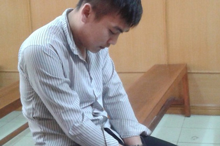 Bị c&aacute;o Tuấn tại phi&ecirc;n x&eacute;t xử ng&agrave;y 13/8. 