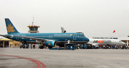 Lực lượng an ninh soi chiếu g&oacute;p phần quan trọng trong việc ph&aacute;t hiện, bắt giữ c&aacute;c vụ vận chuyển ma t&uacute;y qua đường h&agrave;ng kh&ocirc;ng trong thời gian qua