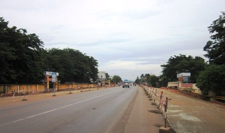 Thi c&ocirc;ng tại Dự &aacute;n mở rộng QL1 qua tỉnh Quảng Ng&atilde;i