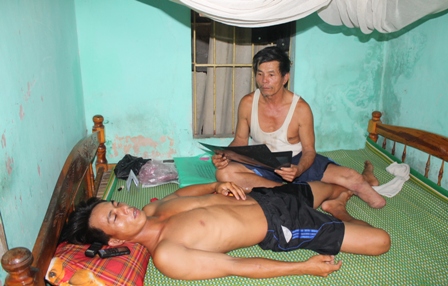 Anh Cương cho biết bị đau nhức toàn thân do bị đánh đập