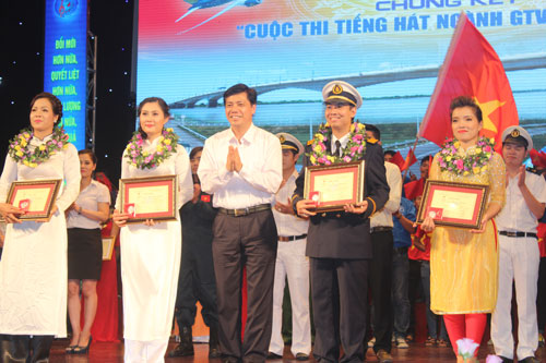 Thứ trưởng Nguyễn Ngọc Đ&ocirc;ng