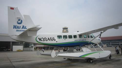 9 giờ s&aacute;ng nay, chiếc thủy phi cơ 