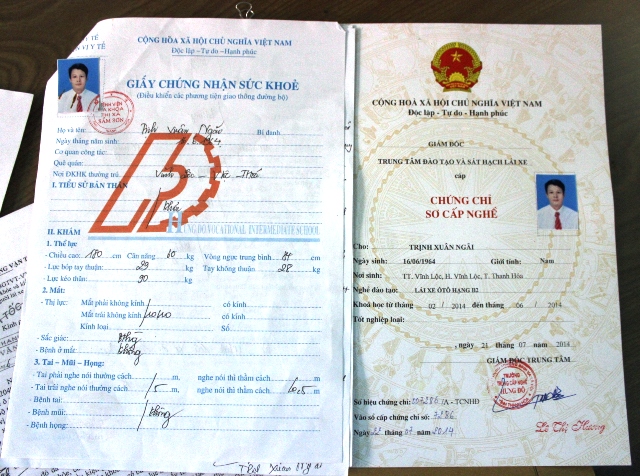 Tr&ecirc;n cơ sở 