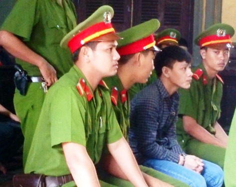 Bị c&aacute;o Minh trong tại t&ograve;a