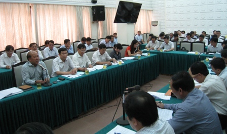 Thứ trưởng Nguyễn Văn C&ocirc;ng y&ecirc;u cầu Cục Hảng hải VN gi&aacute;m s&aacute;t chặt việc đổ chất thải tại c&aacute;c dự &aacute;n nạo v&eacute;t luồng h&agrave;ng hải