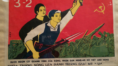 Trang web của bảo tàng viết rằng đây là triển lãm tranh cổ động, tuyên truyền 1954 - 2000 lấy tư liệu từ Bảo tàng Phụ nữ ở Hà Nội