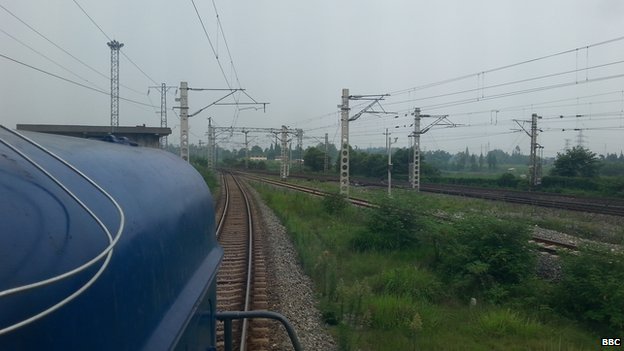  T&agrave;u hỏa cao tốc của Trung Quốc, giảm đ&aacute;ng kể thời gian đi lại của h&agrave;nh kh&aacute;ch