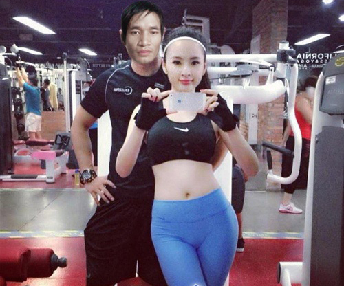  Cho đến thời điểm n&agrave;y c&oacute; lẽ b&agrave; mẹ nh&iacute; sở hữu ảnh chế nhiều nhất showbiz. 