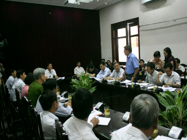 To&agrave;n cảnh cuộc họp