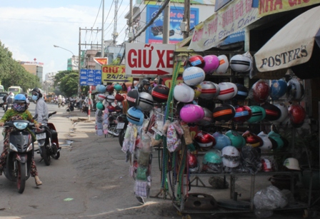 MBH rởm tr&ecirc;n đường Đinh Bộ Lĩnh, quận B&igrave;nh Thạnh