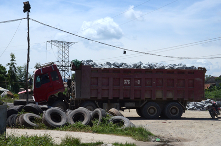 QL 12C đoạn qua x&atilde;