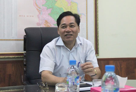 &Ocirc;ng Đinh Mạnh H&ugrave;ng - Ph&oacute; Chủ tịch UBND huyện Chương Mỹ, H&agrave; Nội, Chủ tịch Hội đồng tuyển dụng