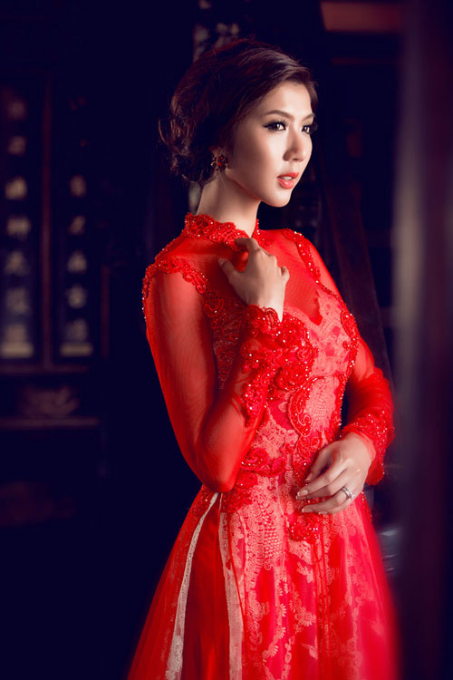 Ngọc Quy&ecirc;n cũng d&agrave;nh nhiều thời gian gặp gỡ bạn b&egrave; v&agrave; thưởng thức nhiều m&oacute;n ăn Việt Nam quen thuộc.