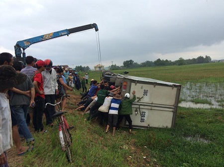 Hiện trường vụ tai nạn (ảnh TT Đức Thọ)