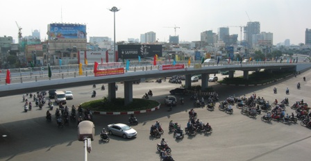 CII kiến nghị x&acirc;y dựng đường hầm thay v&igrave; x&acirc;y th&ecirc;m một cầu vượt song song tại ng&atilde; tư Thủ Đức