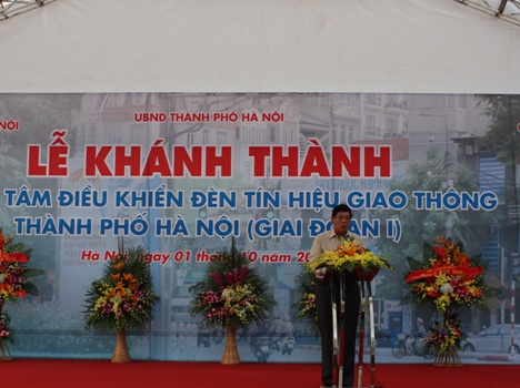 Ph&oacute; Chủ tịch UBND TP.H&agrave; Nội Nguyễn Quốc H&ugrave;ng ph&aacute;t biểu tại buổi lễ
