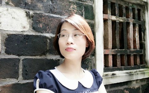 Nh&agrave; b&aacute;o Ph&ugrave;ng Thu Phương