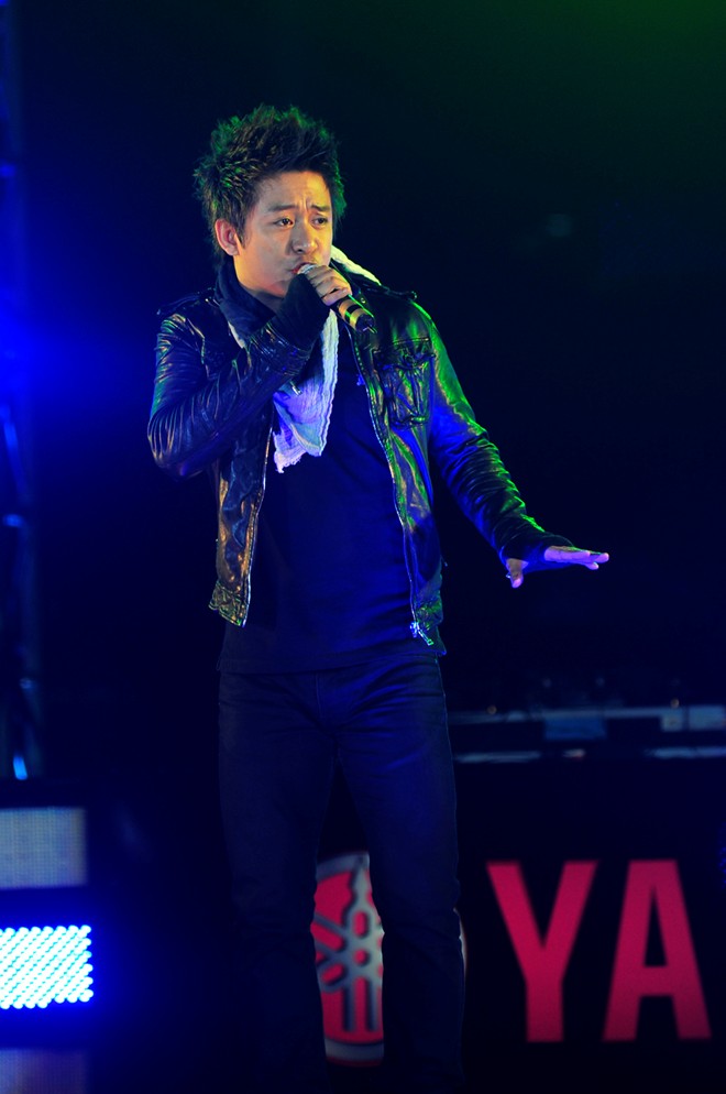 Tuấn Hưng từng bị đối xử tệ khi ở Mỹ