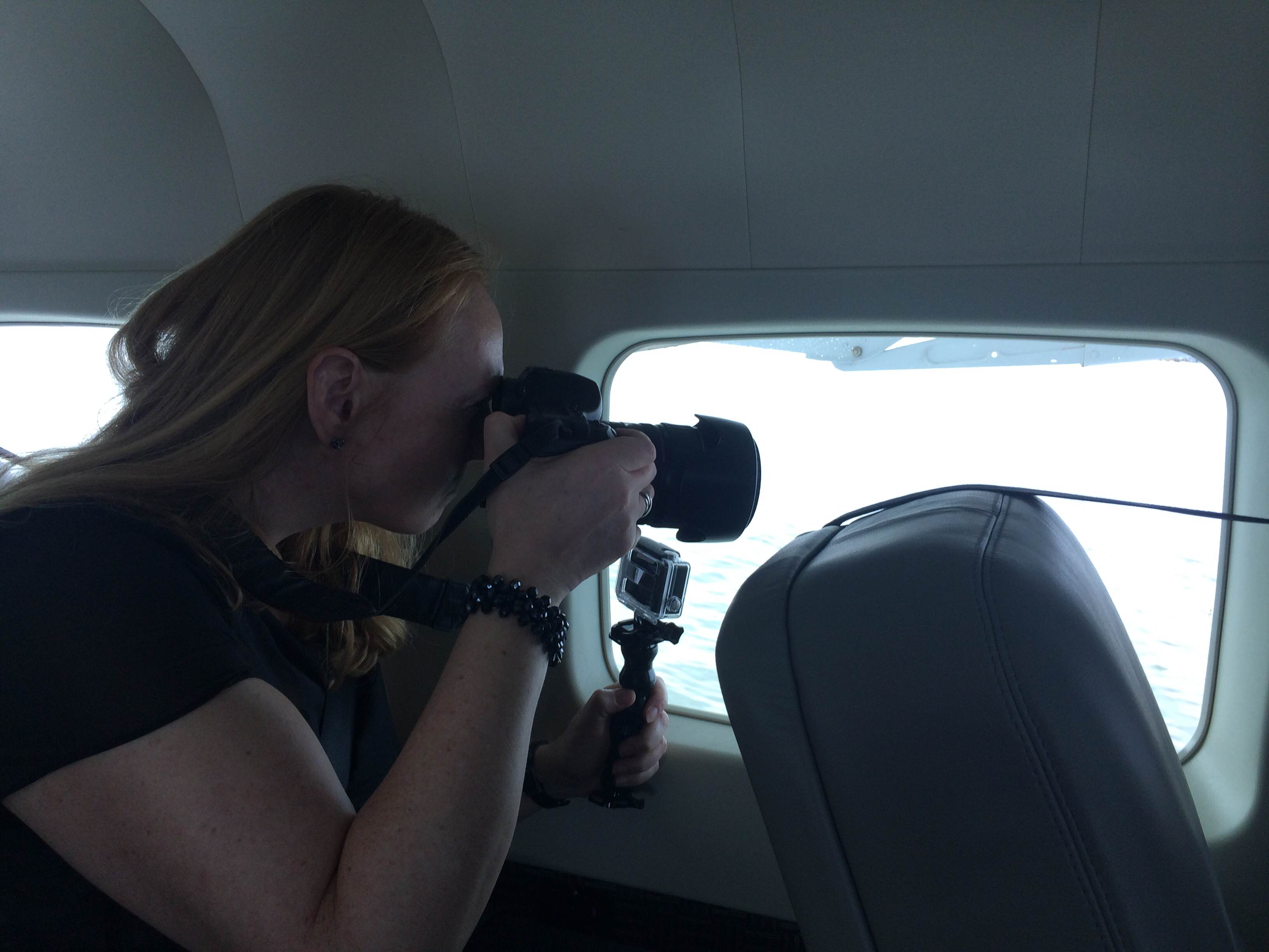 UBND tỉnh Quảng Ninh cho rằng quy định kh&aacute;ch tr&ecirc;n thuỷ phi cơ kh&ocirc;ng được quay phim chụp ảnh l&agrave; kh&ocirc;ng hợp l&yacute;