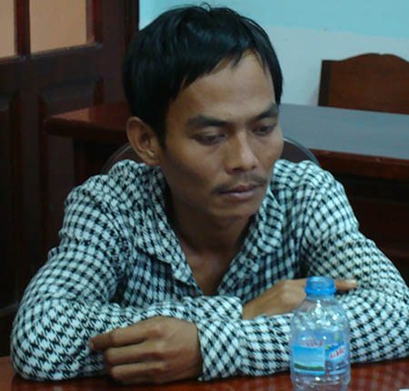 Hung thủ Đặng H&ugrave;ng Phương tại cơ quan điều tra