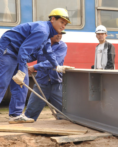 Việc cổ phần h&oacute;a c&aacute;c đơn vị quản l&yacute; kết cấu hạ tầng đường sắt phải triệt để