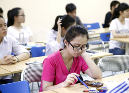 Miễn thi ngoại ngữ với những th&iacute; sinh c&oacute; chứng chỉ quốc tế