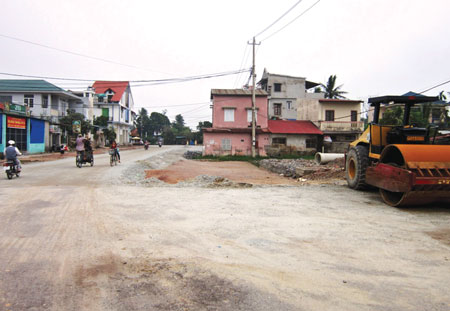 &Ocirc;ng Tư cho biết sẽ dỡ nh&agrave; nhưng vẫn tiếp tục khiếu kiện