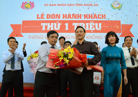 H&agrave;nh kh&aacute;ch Trần văn S&acirc;m l&agrave; người