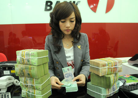 Ph&aacute;t mại t&agrave;i sản cầm cố - một trong những biện ph&aacute;p xử l&yacute; nợ xấu hiệu quả