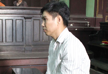 Đối tượng Lĩnh tại t&ograve;a