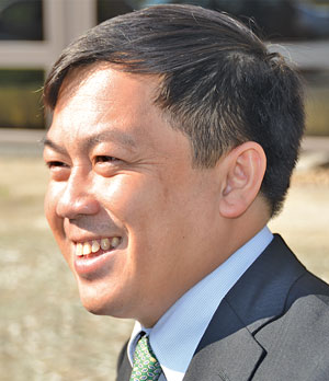 &ocirc;ng Ho&agrave;ng Hồng Giang