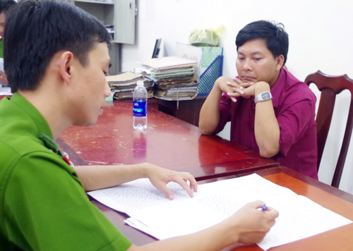 Ho&agrave;ng Hải tại cơ quan điều tra. Ảnh: CTV