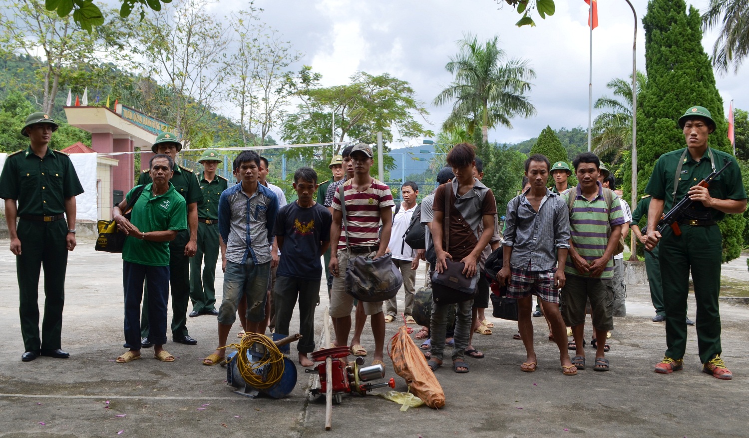 C&aacute;c đối tượng tại cơ quan chức năng