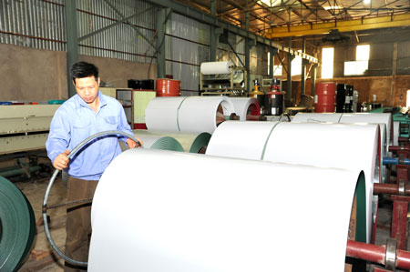 C&aacute;c DNVVN đang c&oacute; xu hướng thu hẹp số lượng nh&acirc;n c&ocirc;ng v&agrave; quy m&ocirc; sản xuất Ảnh: Trần Hải